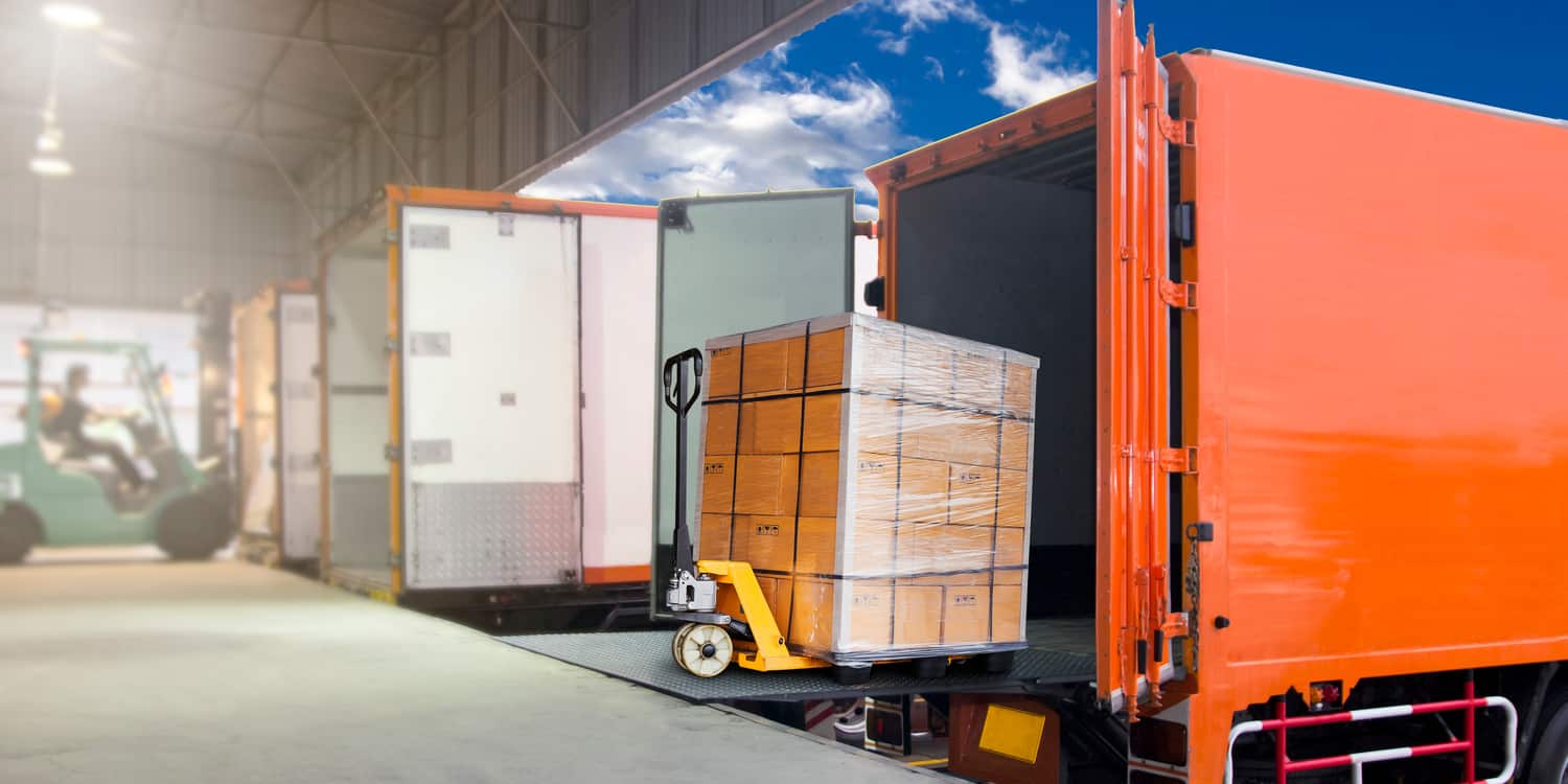 Revolutionizing Logistics: The Dedicated Truck Advantage in Operating Lease Models